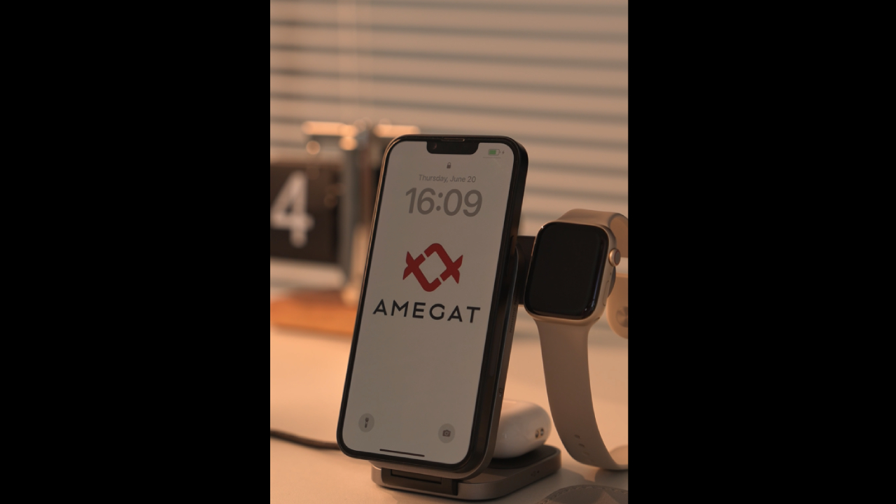 Amazon.com: AMEGAT 3 in 1 Charging Station, MagFusion Z Foldable
